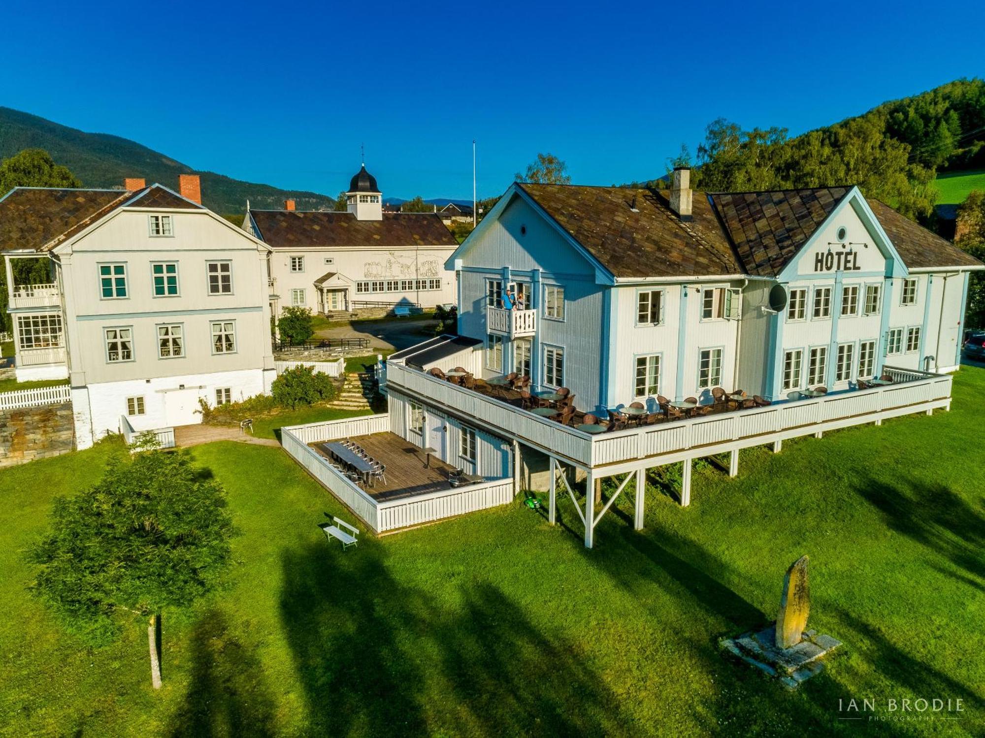 Hotel Dale-Gudbrands Gard By Frich'S Sør-Fron Exterior foto